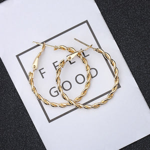 DoreenBeads Fashion Hoop Earrings For Women Based Alloy & Stainless Steel Ear Post Earrings Gold Circle Ring Gift 3cm Dia, 1Pair